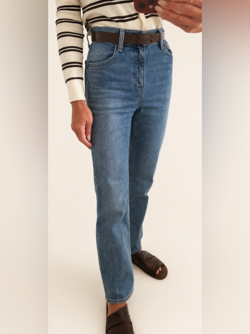 Aritzia Straight-Leg Blue Jeans